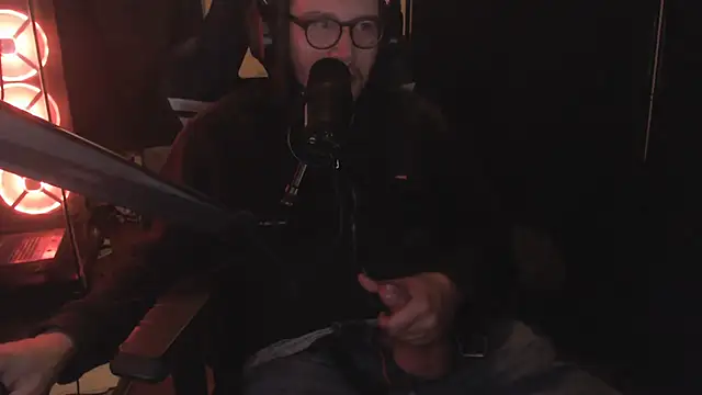 chicostick413 online show from 7, 11, 2025