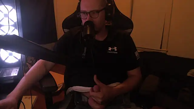 chicostick413 online show from 26, 10, 2025