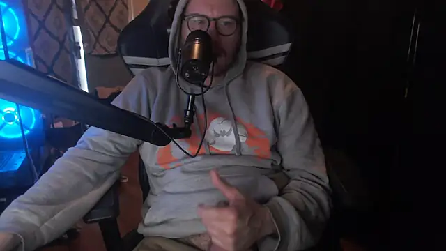 chicostick413 online show from 16, 4, 2026