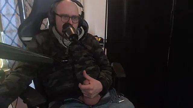 chicostick413 online show from 25, 3, 2026