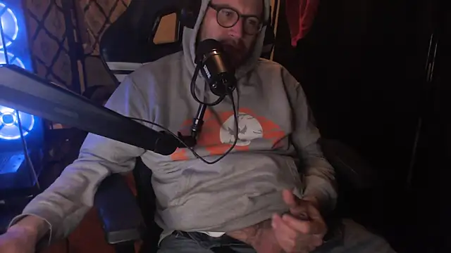 chicostick413 online show from 17, 4, 2026