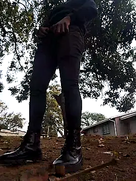 Snapshot of Chocolate_factory_man chatting on 20, 9, 2025 Chocolate factory man online show from 20, 9, 2025