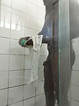 Snapshot of Chocolate_factory_man chatting on 19, 11, 2025 Chocolate factory man online show from 19, 11, 2025