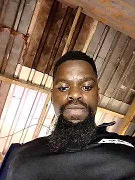 Snapshot of Chocolate_factory_man chatting on 17, 10, 2025 Chocolate factory man online show from 17, 10, 2025