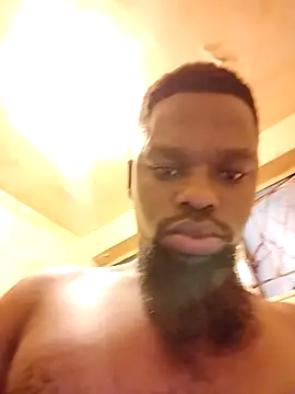 Snapshot of Chocolate_factory_man chatting on 10, 11, 2025 Chocolate factory man online show from 10, 11, 2025