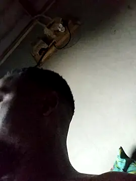 Snapshot of Chocolate_factory_man chatting on 1, 10, 2025 Chocolate factory man online show from 1, 10, 2025