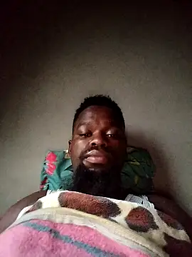 Snapshot of Chocolate_factory_man chatting on 8, 10, 2025 Chocolate factory man online show from 8, 10, 2025