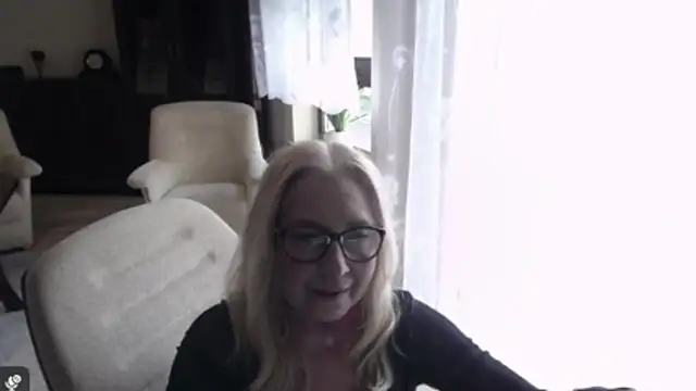 sofia xkiss online show from 17, 5, 2026