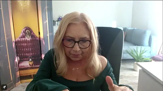 sofia xkiss online show from 21, 10, 2025