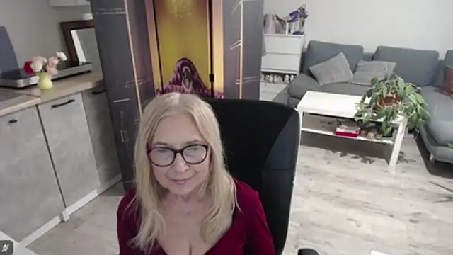 sofia xkiss online show from 10, 2, 2026