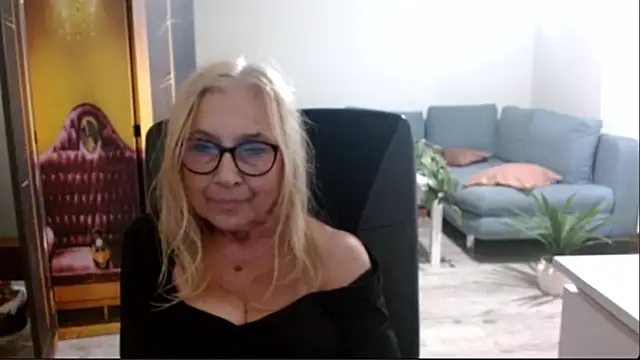 sofia xkiss online show from 22, 9, 2025