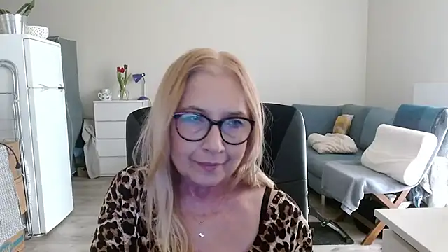 sofia xkiss online show from 11, 3, 2025