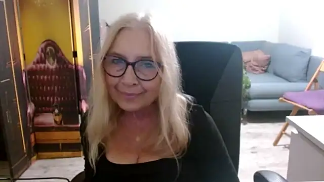 sofia xkiss online show from 3, 11, 2025