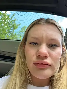 justmila online show from 24, 4, 2026