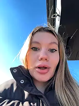 Snapshot of justmila chatting on 4, 11, 2025 justmila online show from 4, 11, 2025