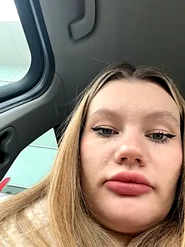 Snapshot of justmila chatting on 19, 11, 2025 justmila online show from 19, 11, 2025