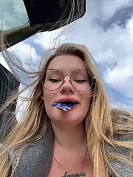 Snapshot of justmila chatting on 29, 9, 2025 justmila online show from 29, 9, 2025