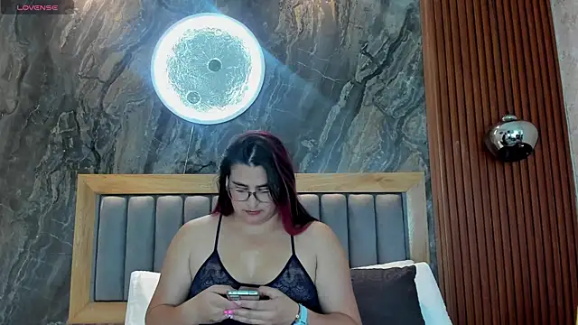 BellaPeers  online show from 24, 10, 2025