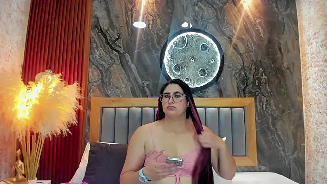 BellaPeers  online show from 12, 11, 2025