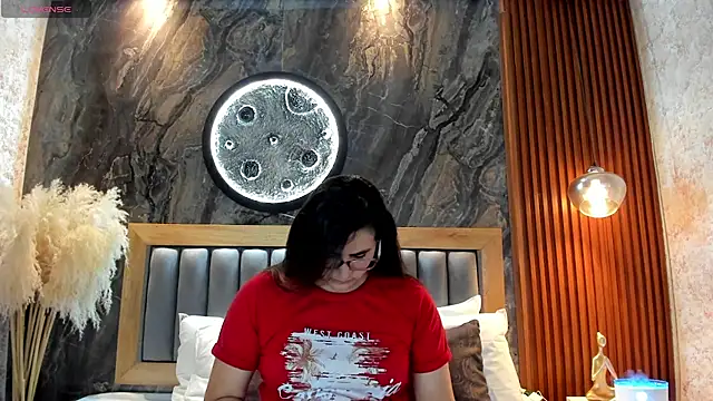 BellaPeers  online show from 17, 5, 2026
