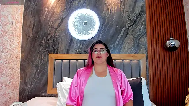 BellaPeers  online show from 9, 10, 2025