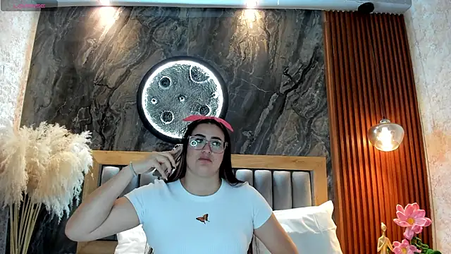 BellaPeers  online show from 29, 4, 2026