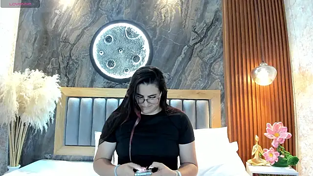 BellaPeers  online show from 27, 4, 2026