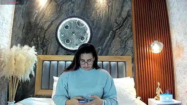 BellaPeers  online show from 26, 5, 2026