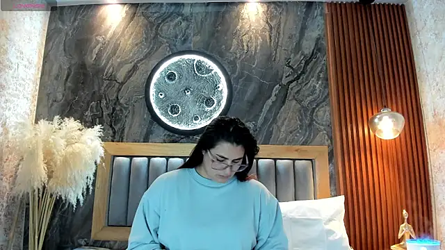 BellaPeers  online show from 11, 5, 2026