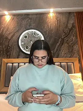 BellaPeers  online show from 5, 3, 2026