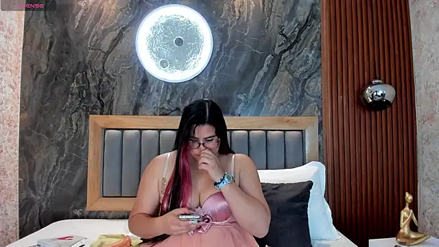 BellaPeers  online show from 7, 10, 2025