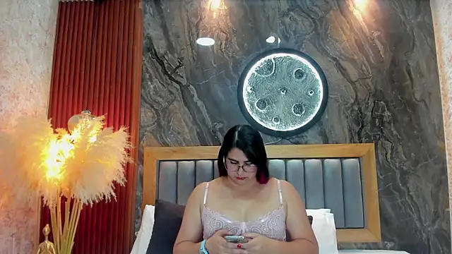 BellaPeers  online show from 11, 11, 2025