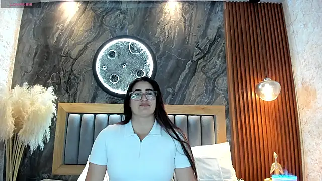 BellaPeers  online show from 12, 5, 2026