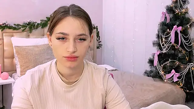 Snapshot of queenofjoyy chatting on 14, 12, 2024 queenofjoyy online show from 14, 12, 2024