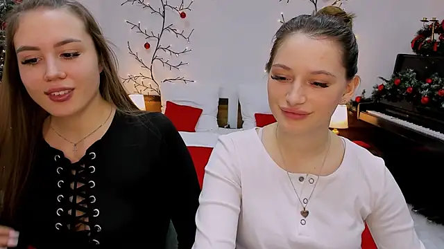 Snapshot of queenofjoyy chatting on 15, 12, 2024 queenofjoyy online show from 15, 12, 2024