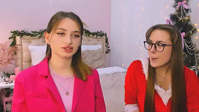 Snapshot of queenofjoyy chatting on 13, 12, 2024 queenofjoyy online show from 13, 12, 2024