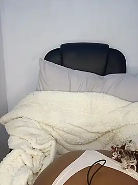 Shria107 online show from 1, 3, 2025