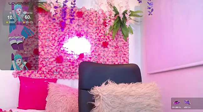 BLONDE SEXYHOT online show from 5, 3, 2025