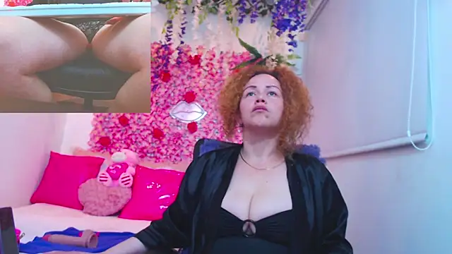 BLONDE SEXYHOT online show from 22, 10, 2025