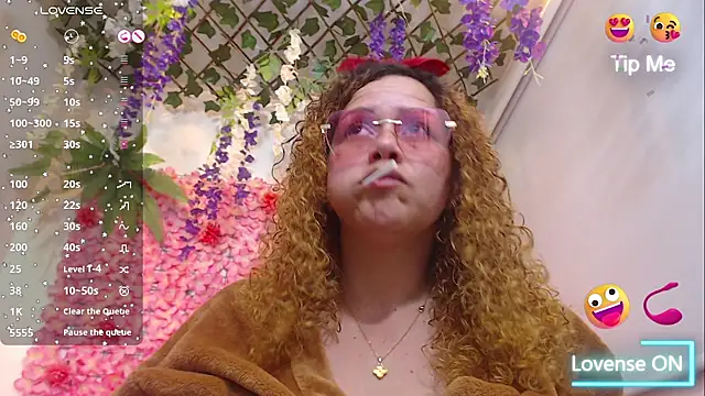 BLONDE SEXYHOT online show from 9, 1, 2026