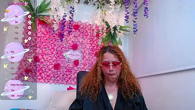 BLONDE SEXYHOT online show from 22, 3, 2025