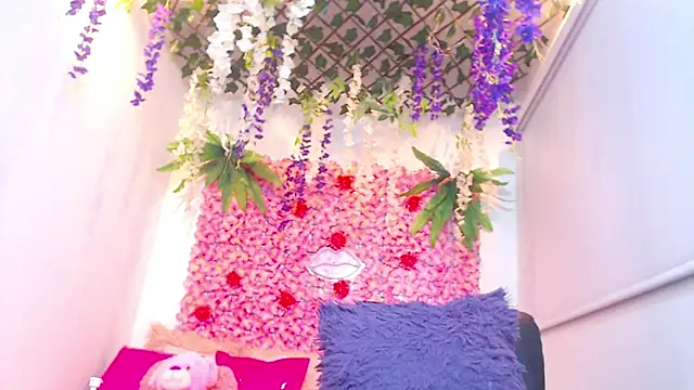 BLONDE SEXYHOT online show from 3, 11, 2025