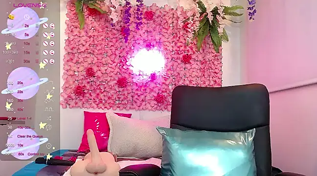 BLONDE SEXYHOT online show from 19, 3, 2025