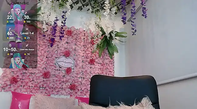 BLONDE SEXYHOT online show from 4, 3, 2025