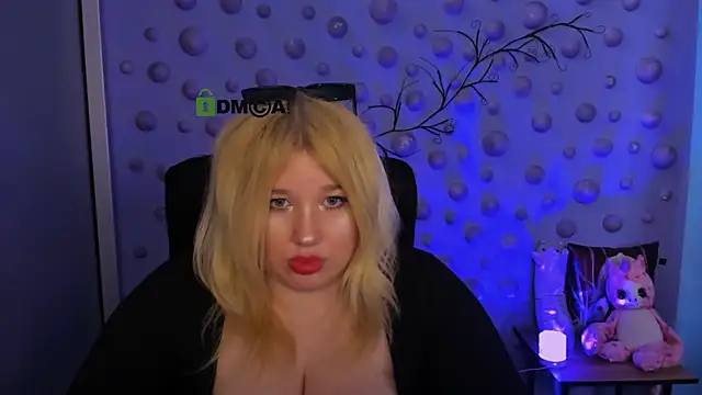 juli kisss online show from 14, 5, 2026