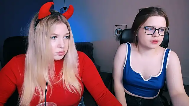 juli kisss online show from 16, 3, 2025