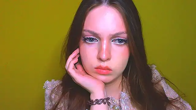 miss merciless  online show from 19, 4, 2026