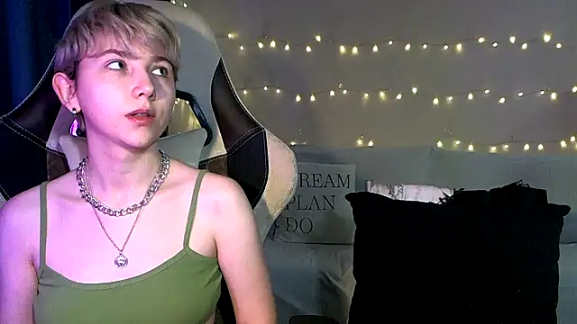 velvetvalkyries online show from 18, 3, 2025