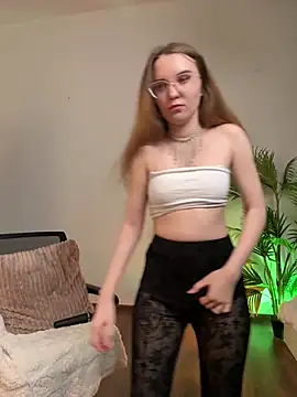 velvetvalkyries online show from 25, 2, 2025