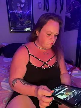 Snapshot of HeatherLynn chatting on 17, 2, 2025 HeatherLynn online show from 17, 2, 2025